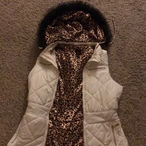Bebe Vest jacket  , SUPER CLASSY